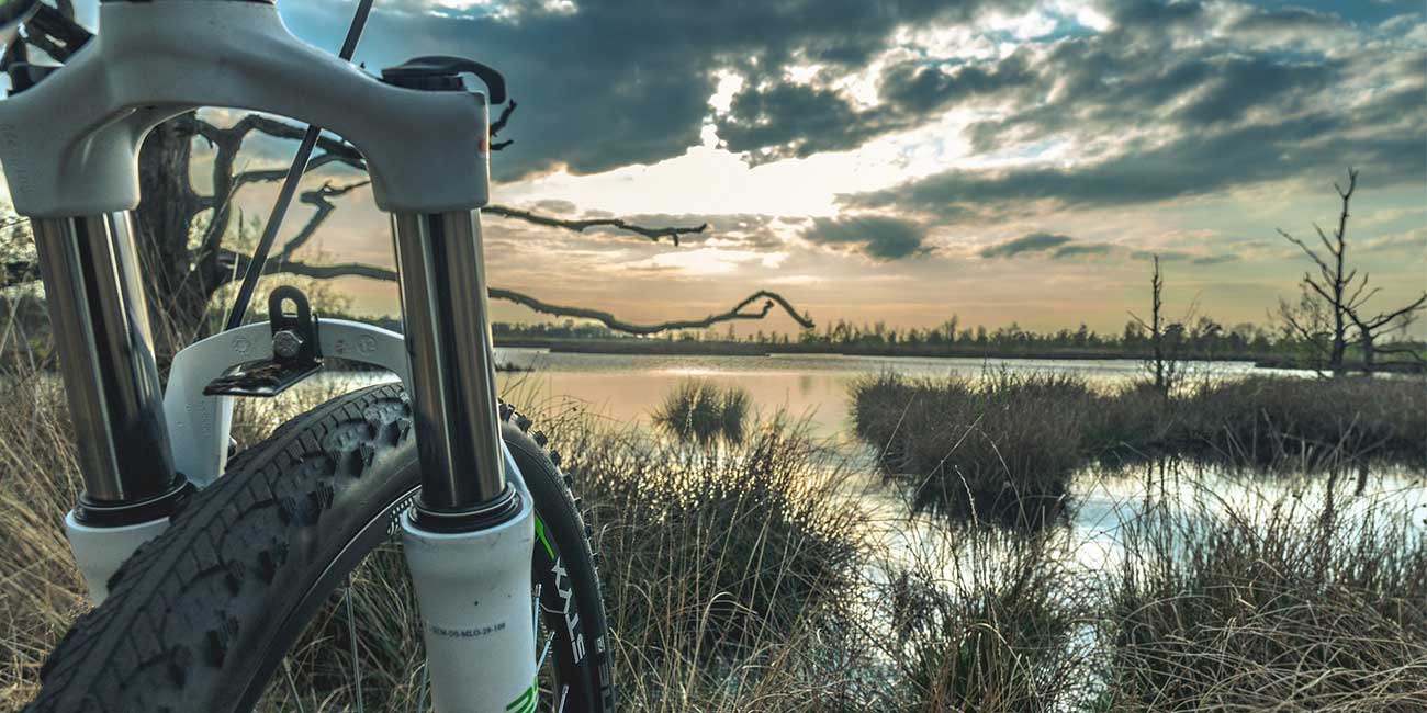 mountainbike tramonto